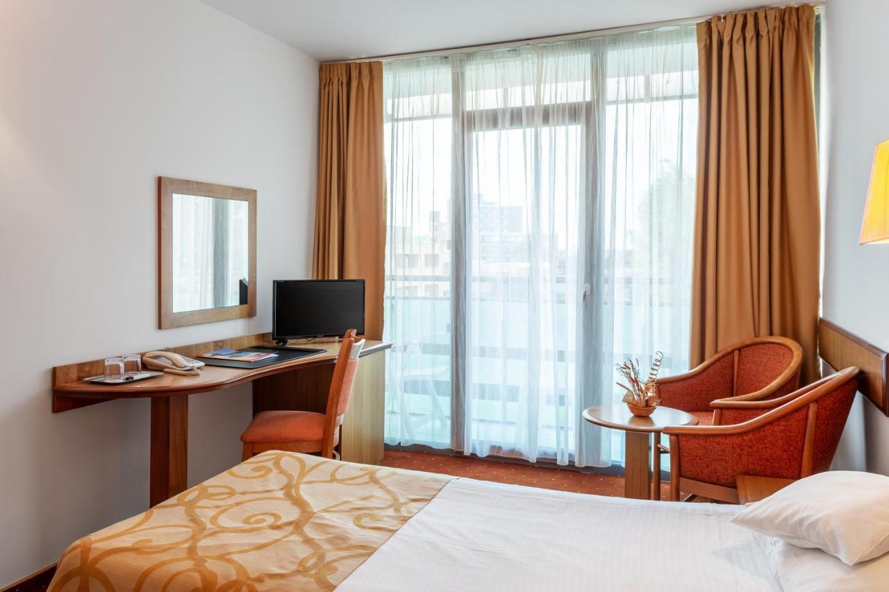 Hotel Cleopatra Сатурн Экстерьер фото